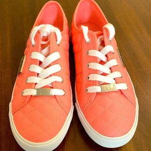 Womens size 8 1/2 Guess shoes. Coral/hot pink